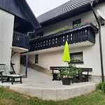 Apartma In Sobe Tanja 아파트 Podbrdo