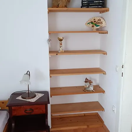 Apartment Sobe Tanja Podbrdo