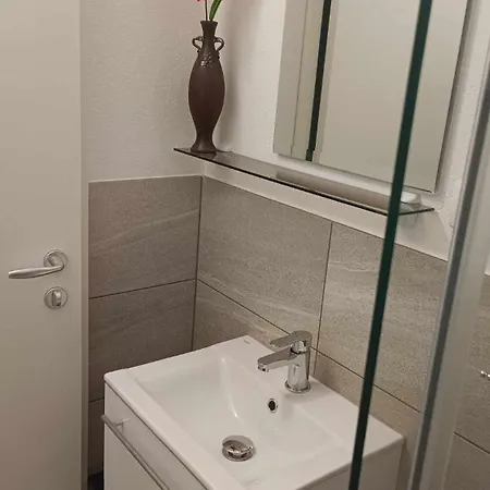 Apartma In Sobe Tanja * Podbrdo