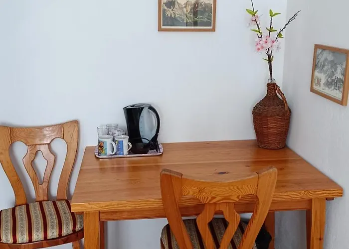 Apartma In Sobe Tanja Podbrdo
