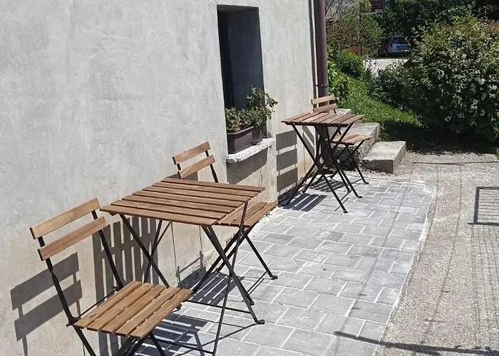 Apartma In Sobe Tanja Apartment Podbrdo